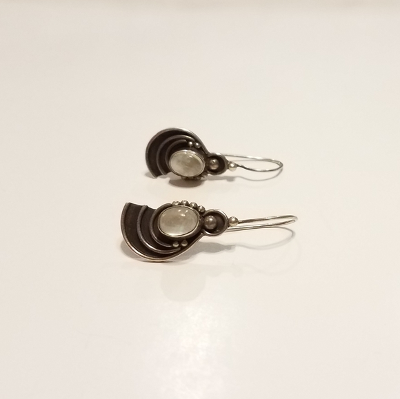 Sterling silver & moonstone hand crafted earrings - Picture 5 of 6